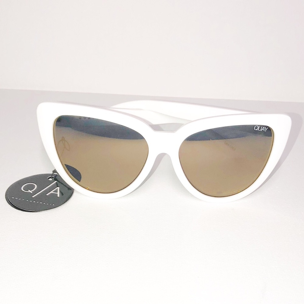 Quay StrayCat White Gold Mirror Smoke Lens Sunnies - Picture 12 of 12